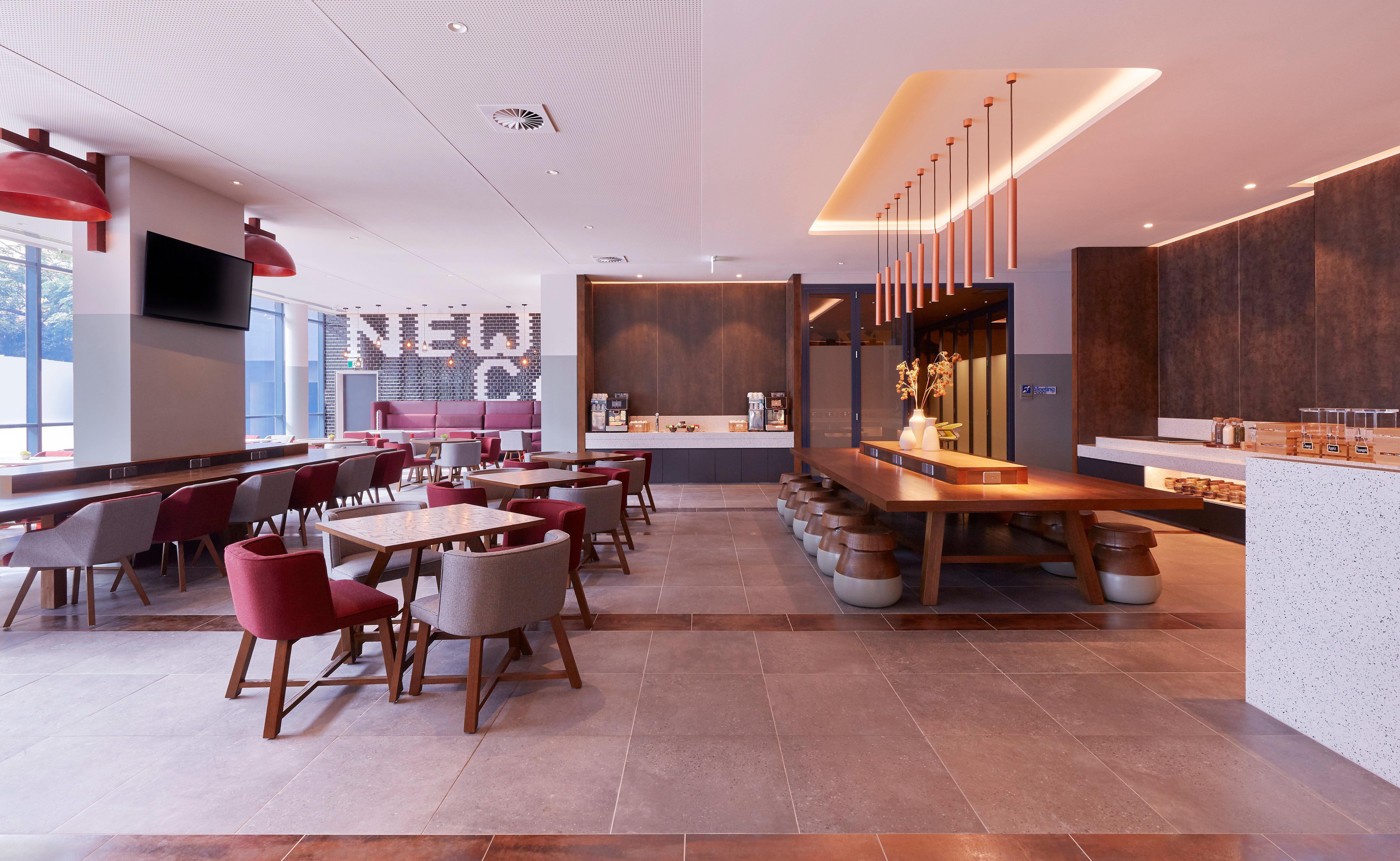 Holiday Inn Express Newcastle By Ihg Экстерьер фото