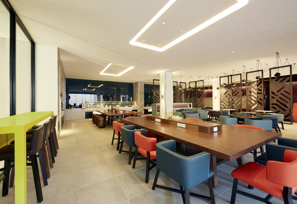 Holiday Inn Express Newcastle By Ihg Экстерьер фото